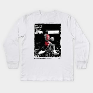 michael jordan dunk Kids Long Sleeve T-Shirt